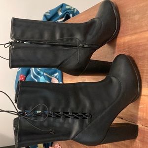 Nasty Gal Size 8 Boots
